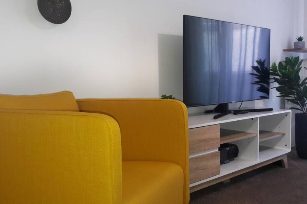 Апартаменты Elegant & Charming Apt. In The Hilton Area Афины Экстерьер фото