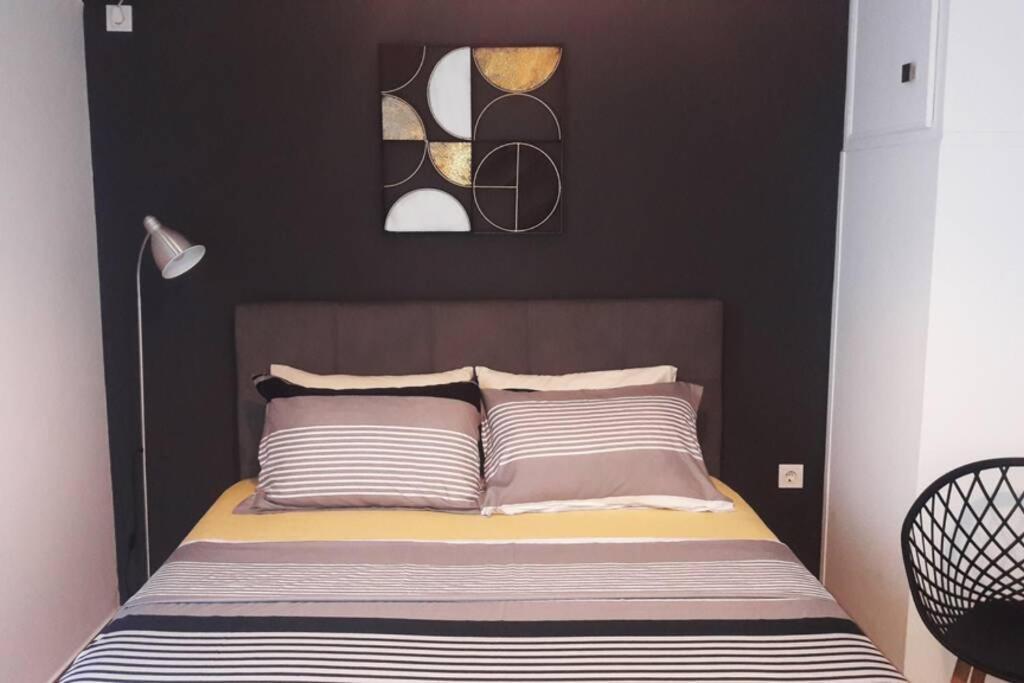 Апартаменты Elegant & Charming Apt. In The Hilton Area Афины Экстерьер фото